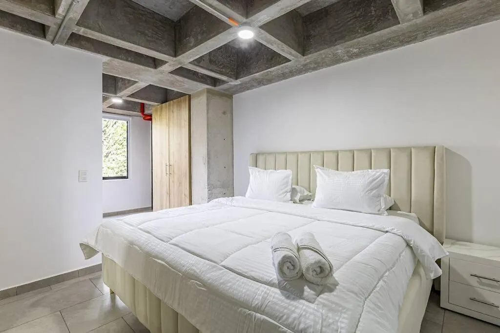 Apto En Bosques De Avignon Apartment Medellin